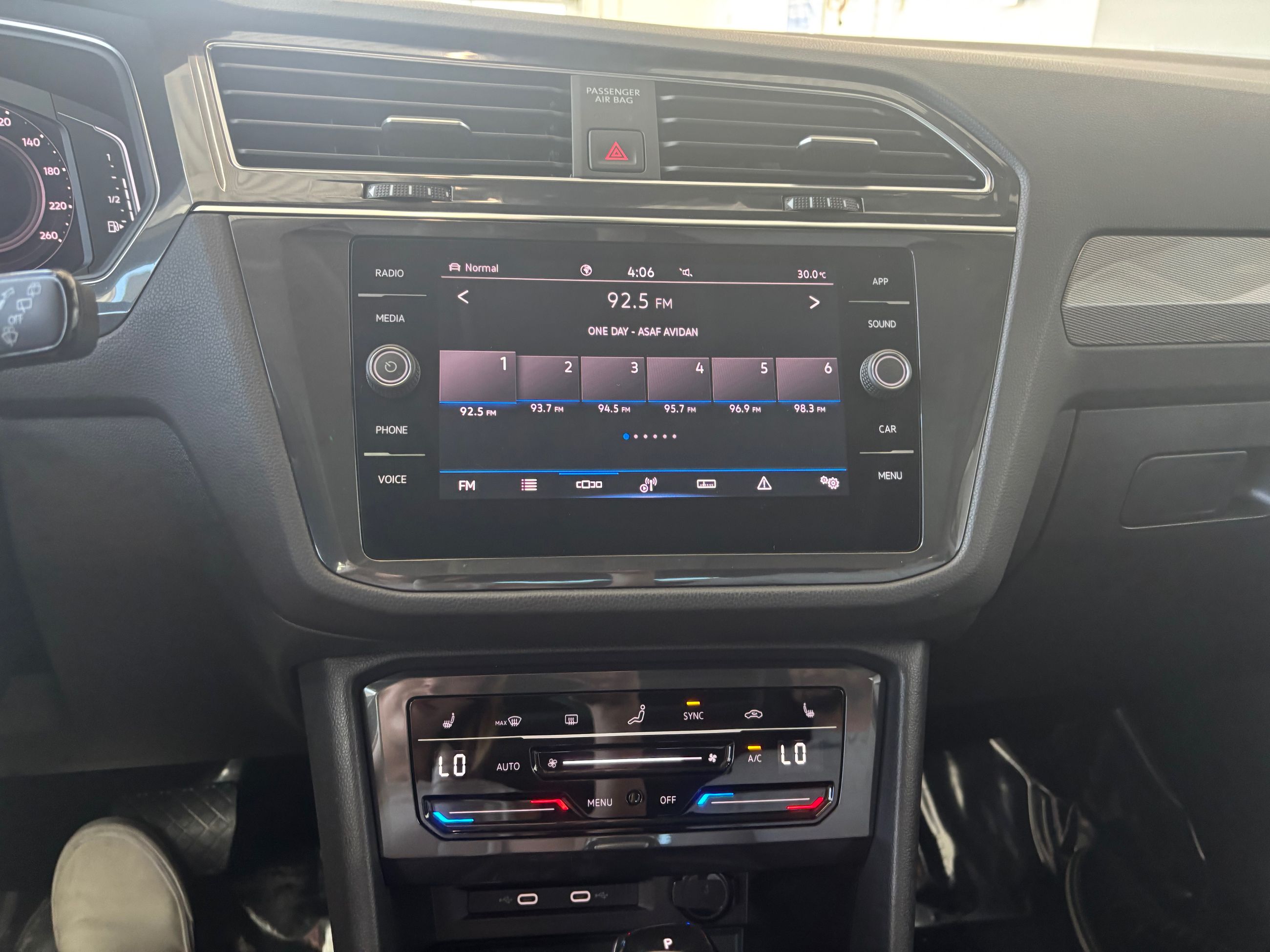 Volkswagen Tiguan Comfortline TOIT PANO SIMILICUIR AWD 2023 JAMAIS ACCIDENTÉ