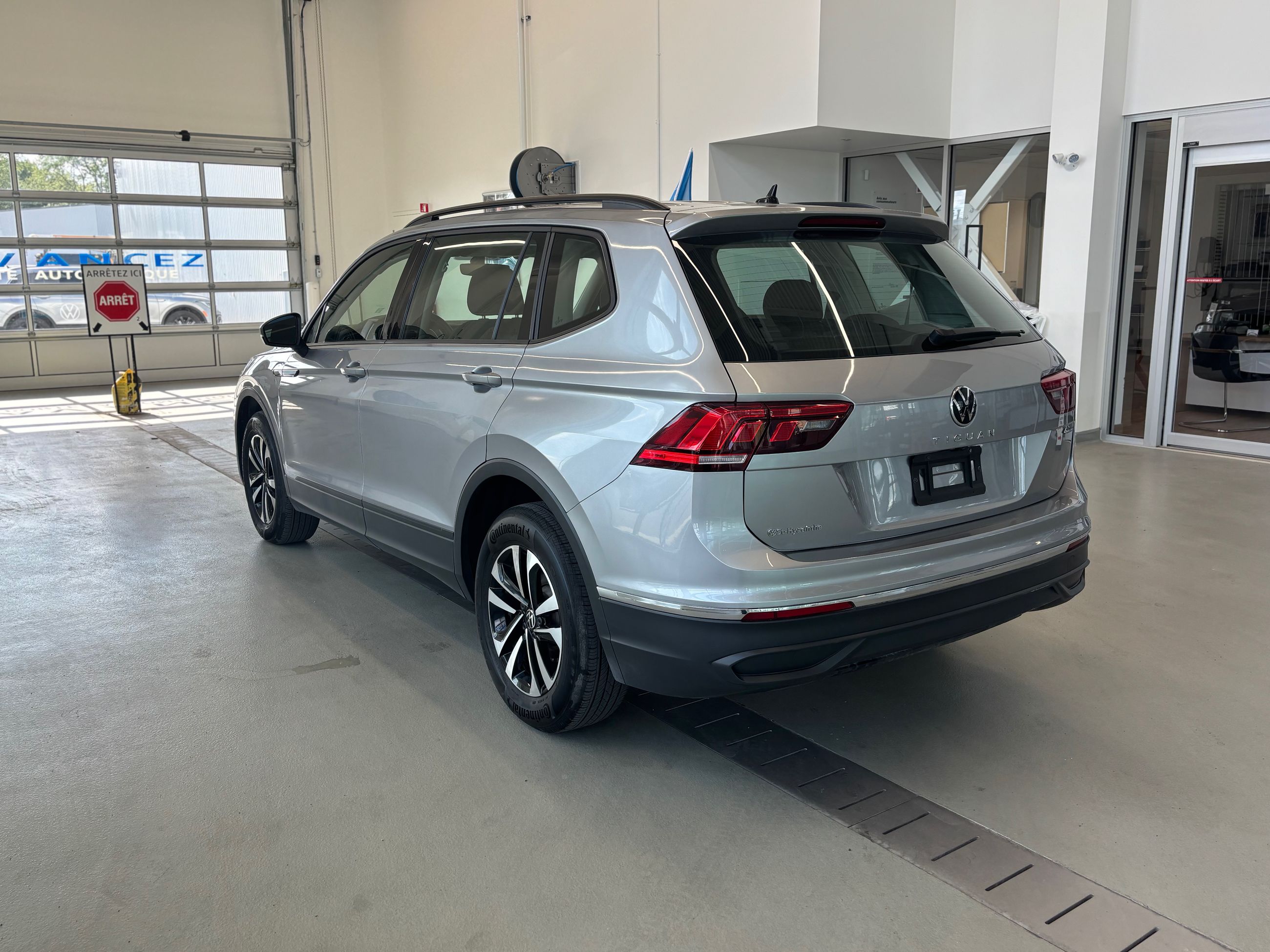 Volkswagen Tiguan Trendline 7 PASSAGERS 4MOTION CARPLAY 2024 7 PASSAGERS