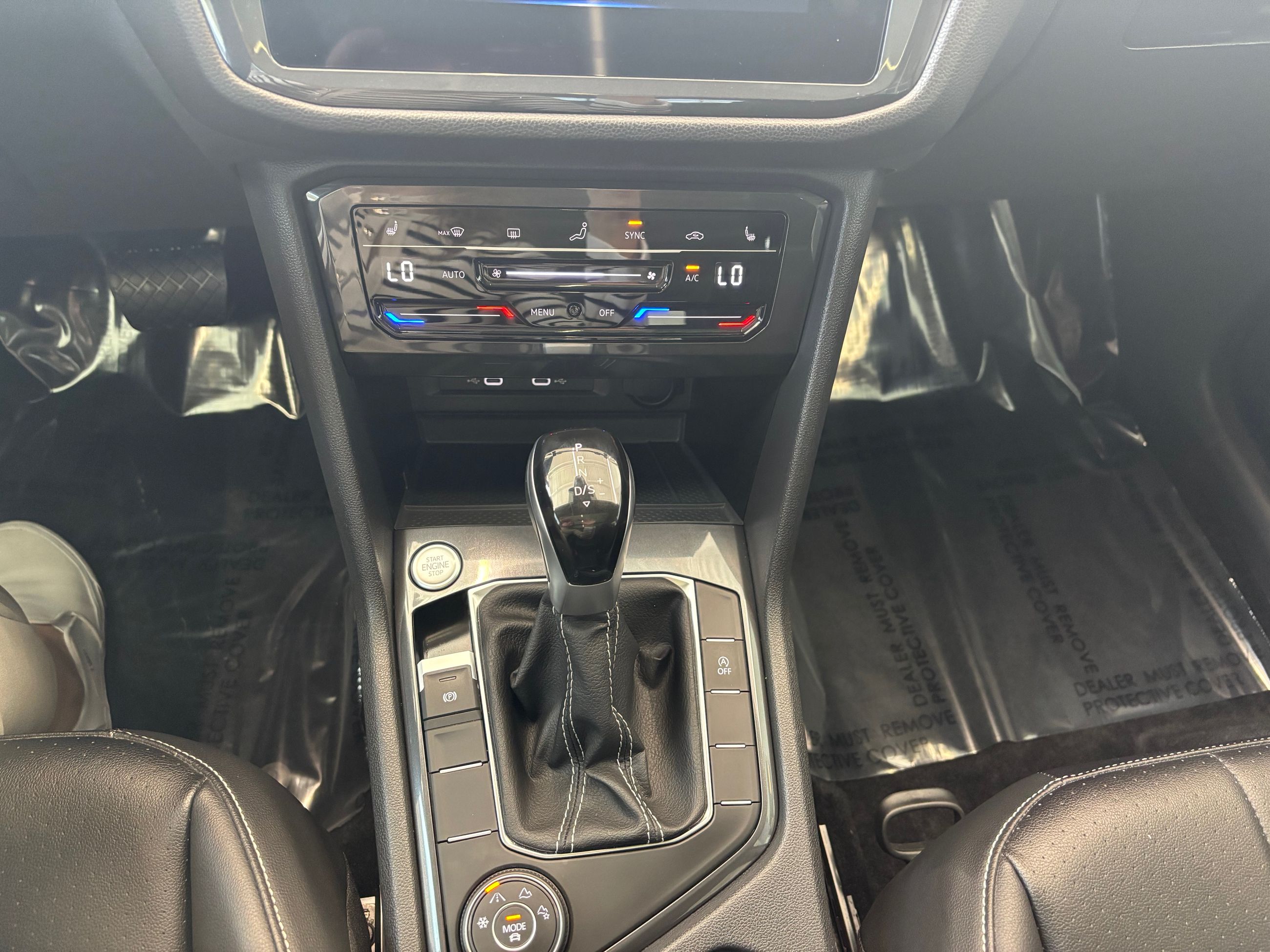 Volkswagen Tiguan Comfortline TOIT PANO SIEGES CHAUFFANT DÉMARREUR 2024 A PARTIR DE 4.39%