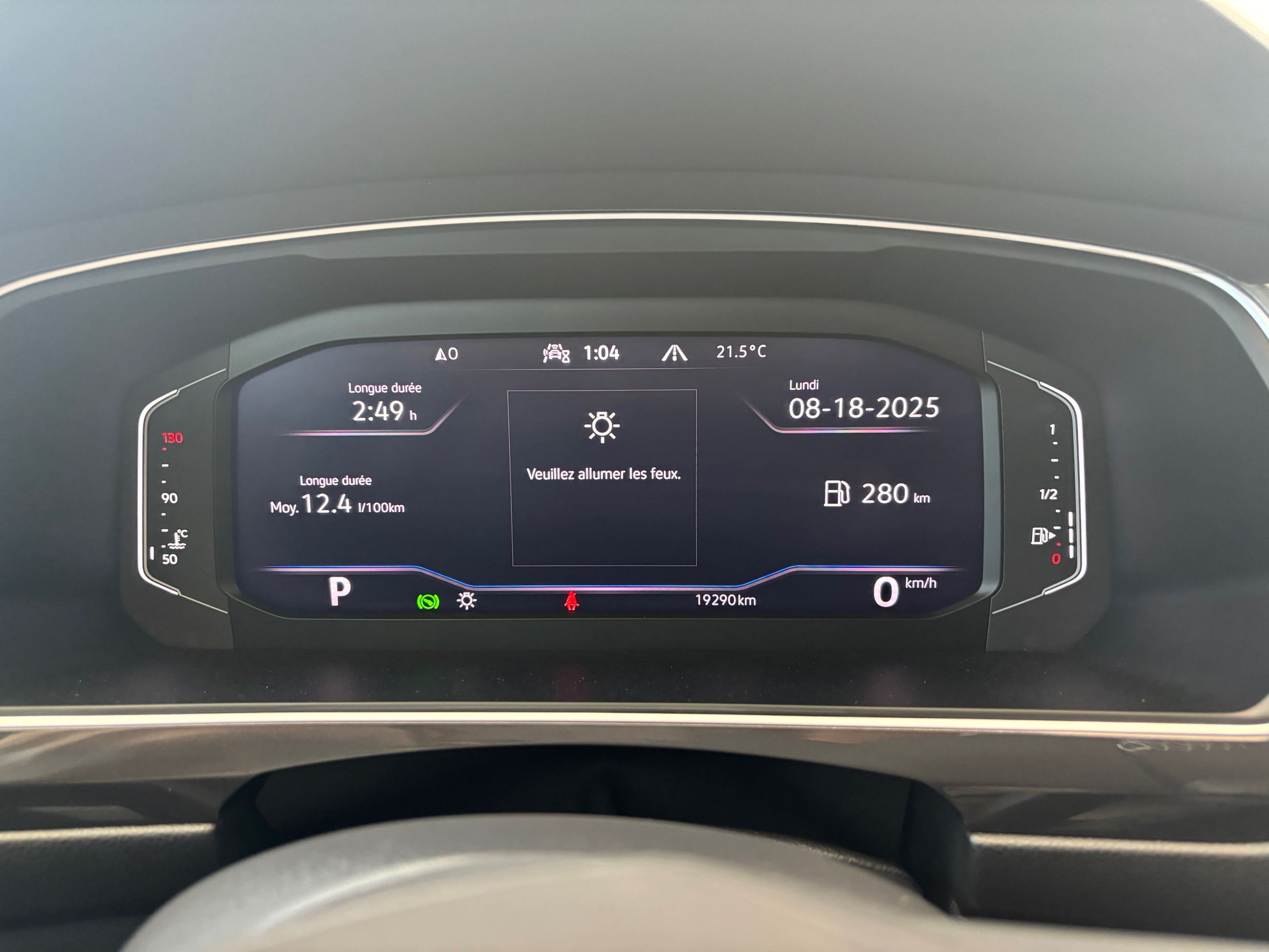 Volkswagen Tiguan Comfortline TOIT PANO SIEGES CHAUFFANT DÉMARREUR 2024 A PARTIR DE 4.39%