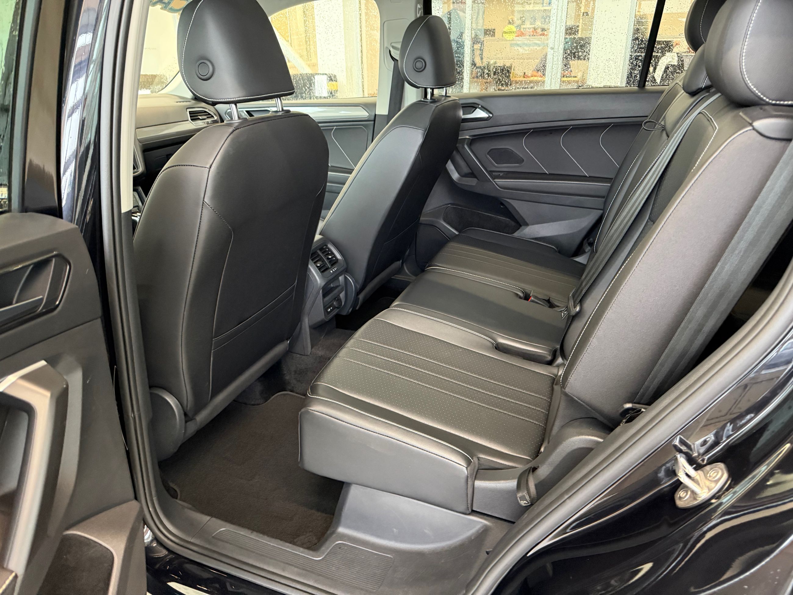 Volkswagen Tiguan Comfortline 7 PASSAGERS JAMAIS ACCIDENTÉ 2024 A PARTIR DE 4.39%