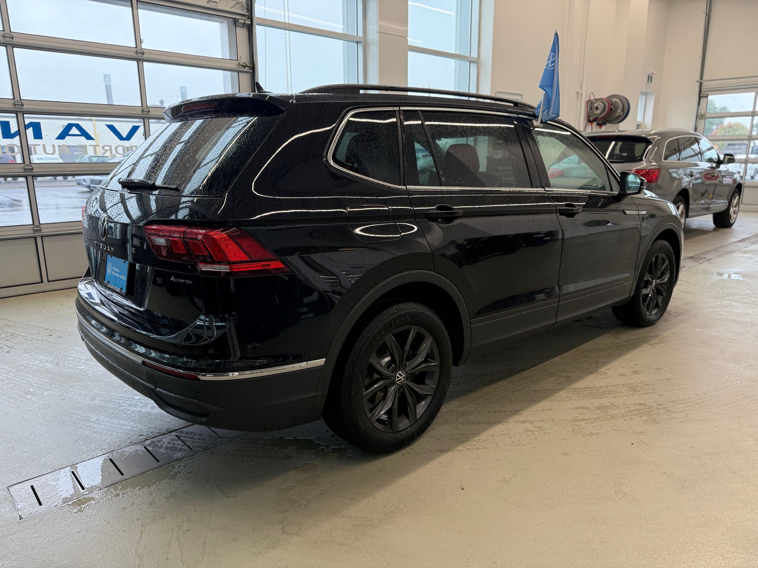 Volkswagen Tiguan Comfortline 7 PASSAGERS JAMAIS ACCIDENTÉ 2024 A PARTIR DE 4.39%