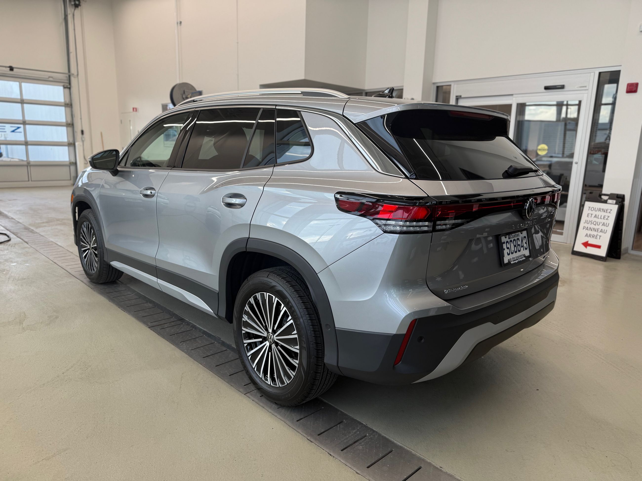 2025 Volkswagen Tiguan Comfortline DEMO SPECIAL