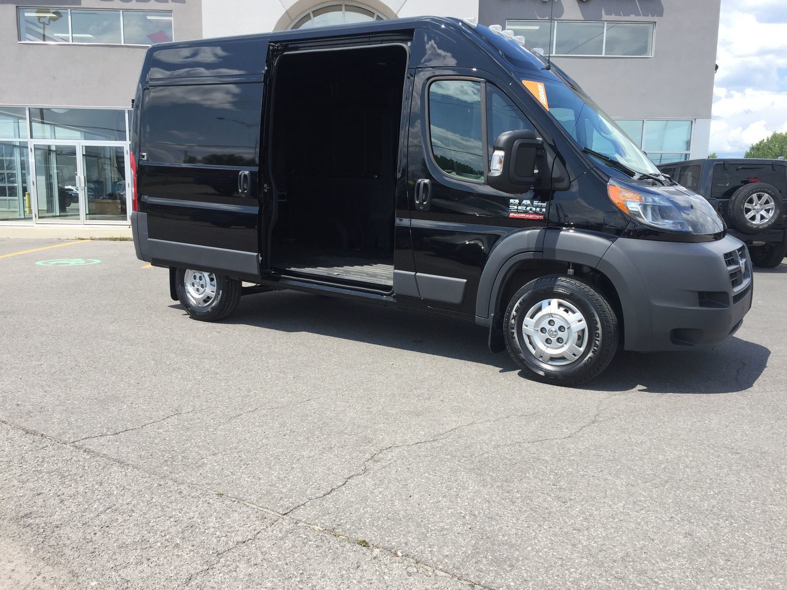 promaster 2500 high roof a vendre
