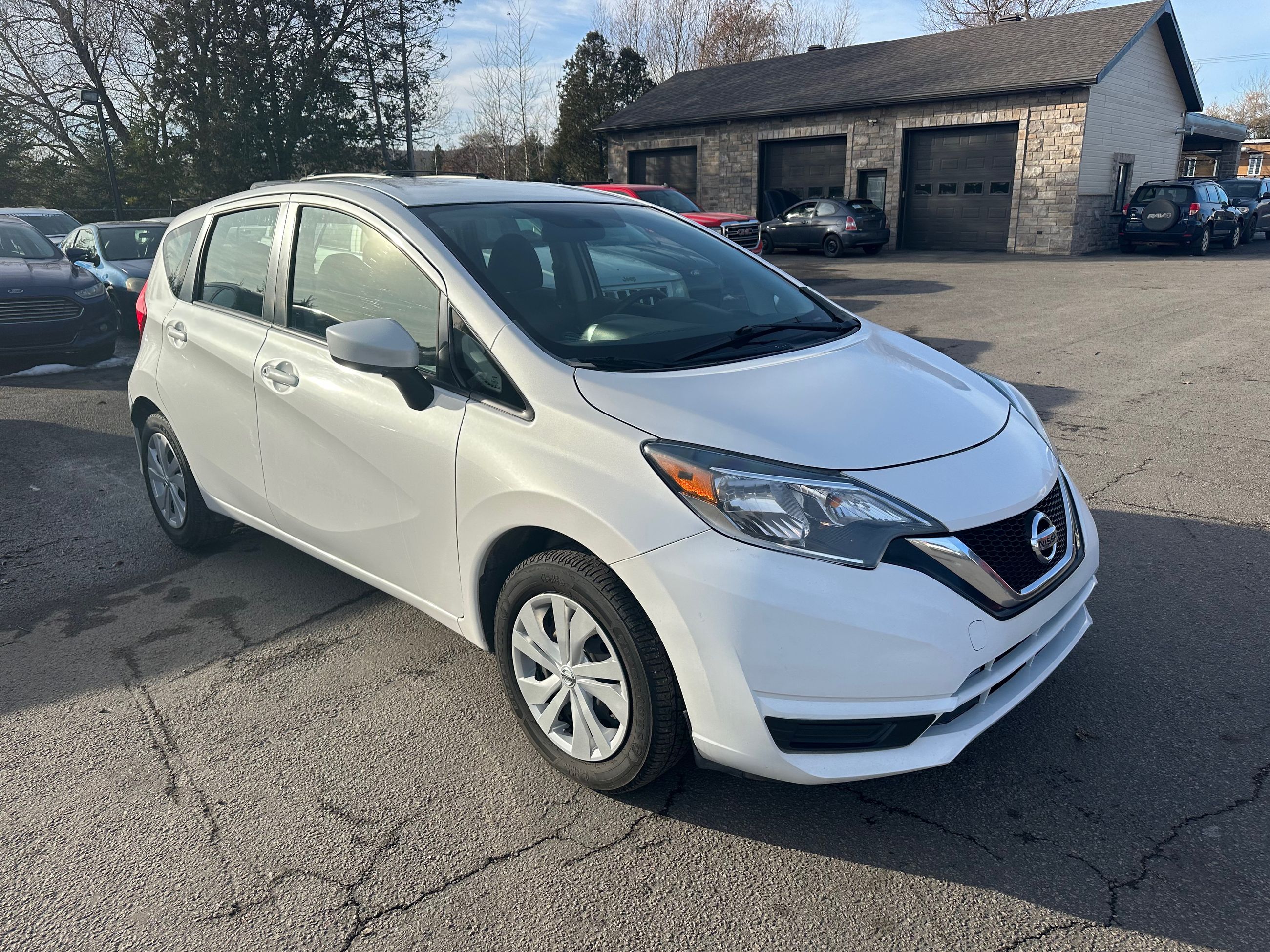 Nissan Versa Note 2019 | #{stock} | Automobiles Desjardins à Québec