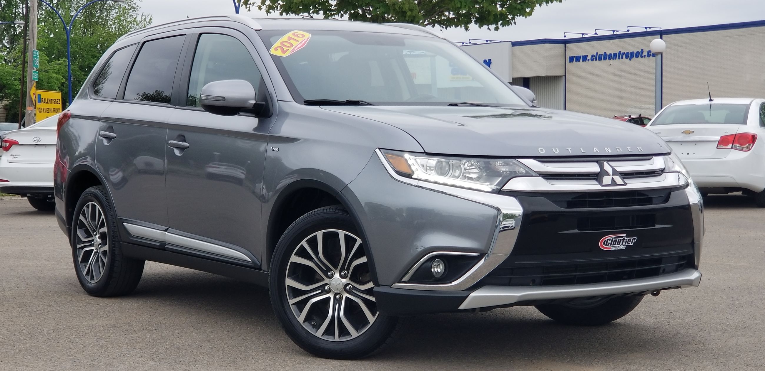 Cloutier Auto Mitsubishi Outlander AWD, TOIT OUVRANT, CAMERA RECUL