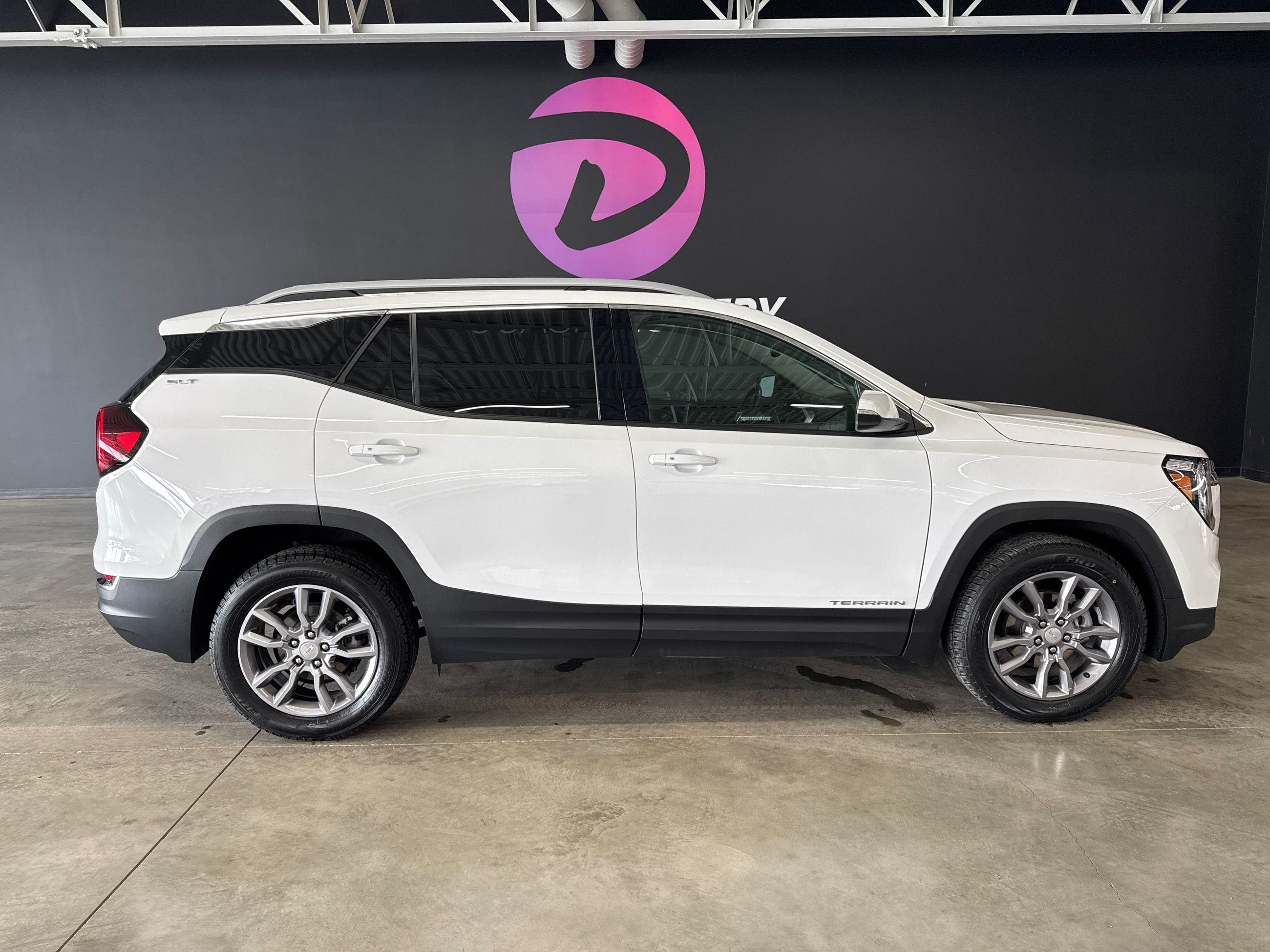 2024 GMC Terrain SLT
