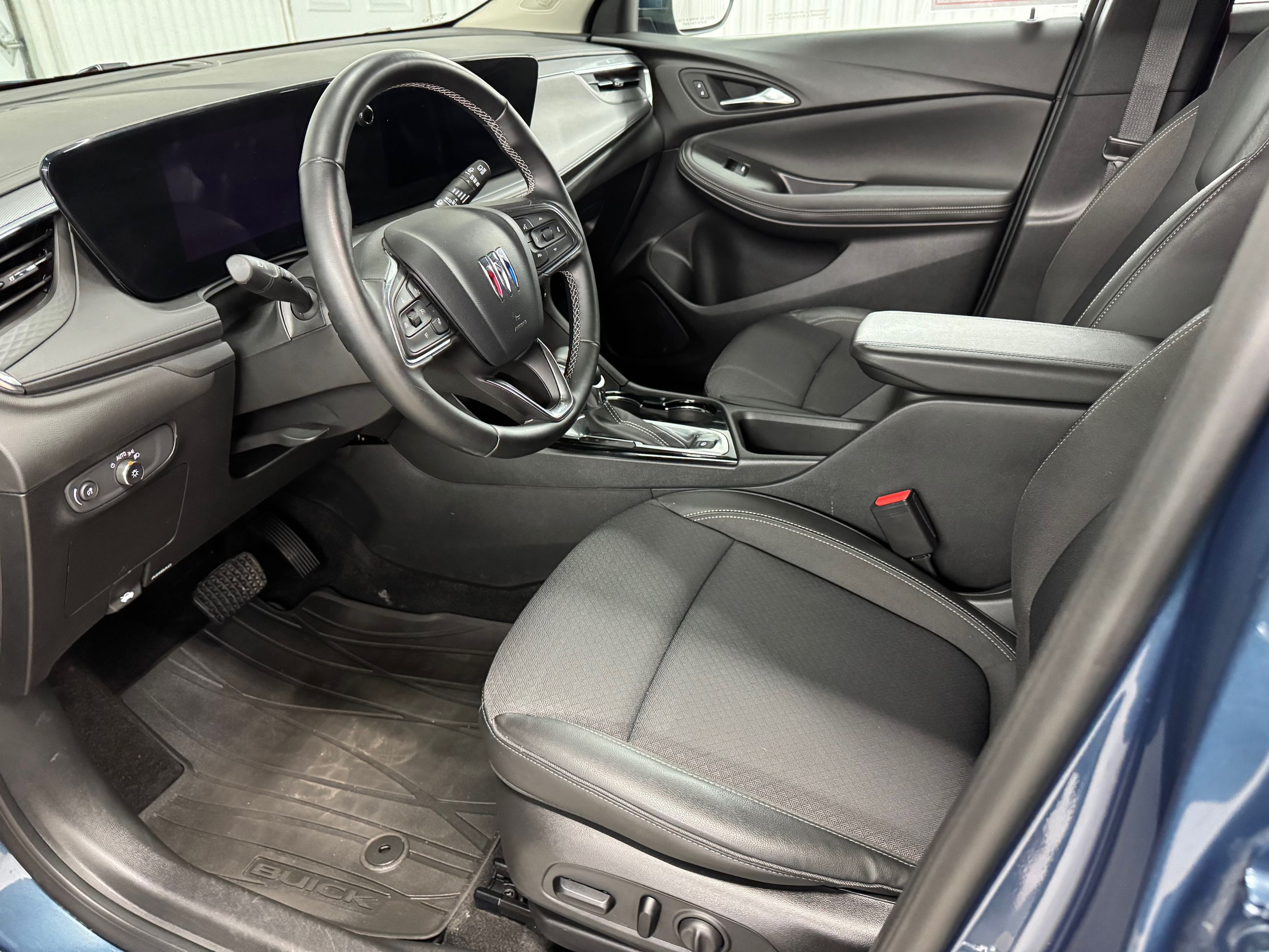 2024 Buick Encore GX Preferred photo 3
