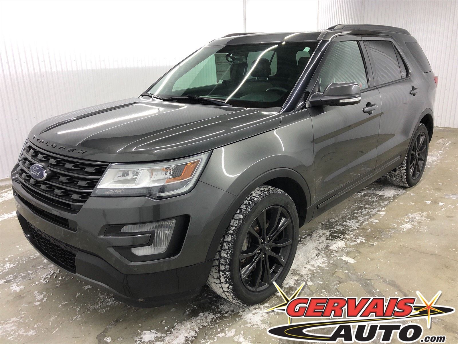 2017 Ford Explorer Xlt Sport Awd Cuir Tissus Toit Panoramique Mags D Occasion A Vendre A Gervais Auto Et Trois Rivieres