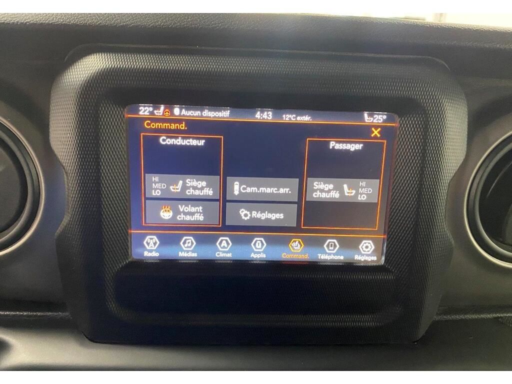 Jeep Wrangler 2021 - Image 2