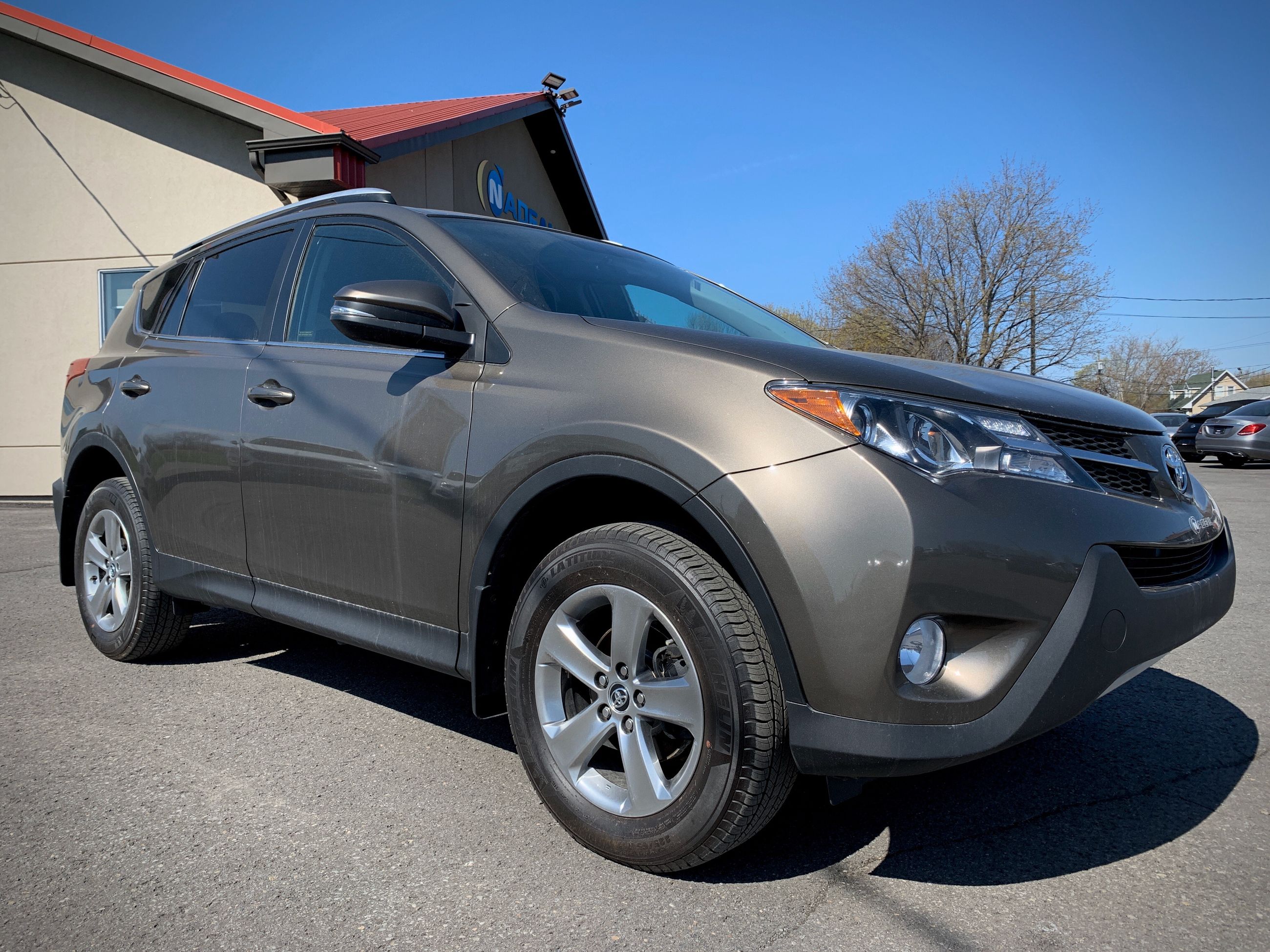 Nadeau Automobiles | Toyota RAV4 XLE AWD TOIT OUVRANT CAMERA 2015 d ...