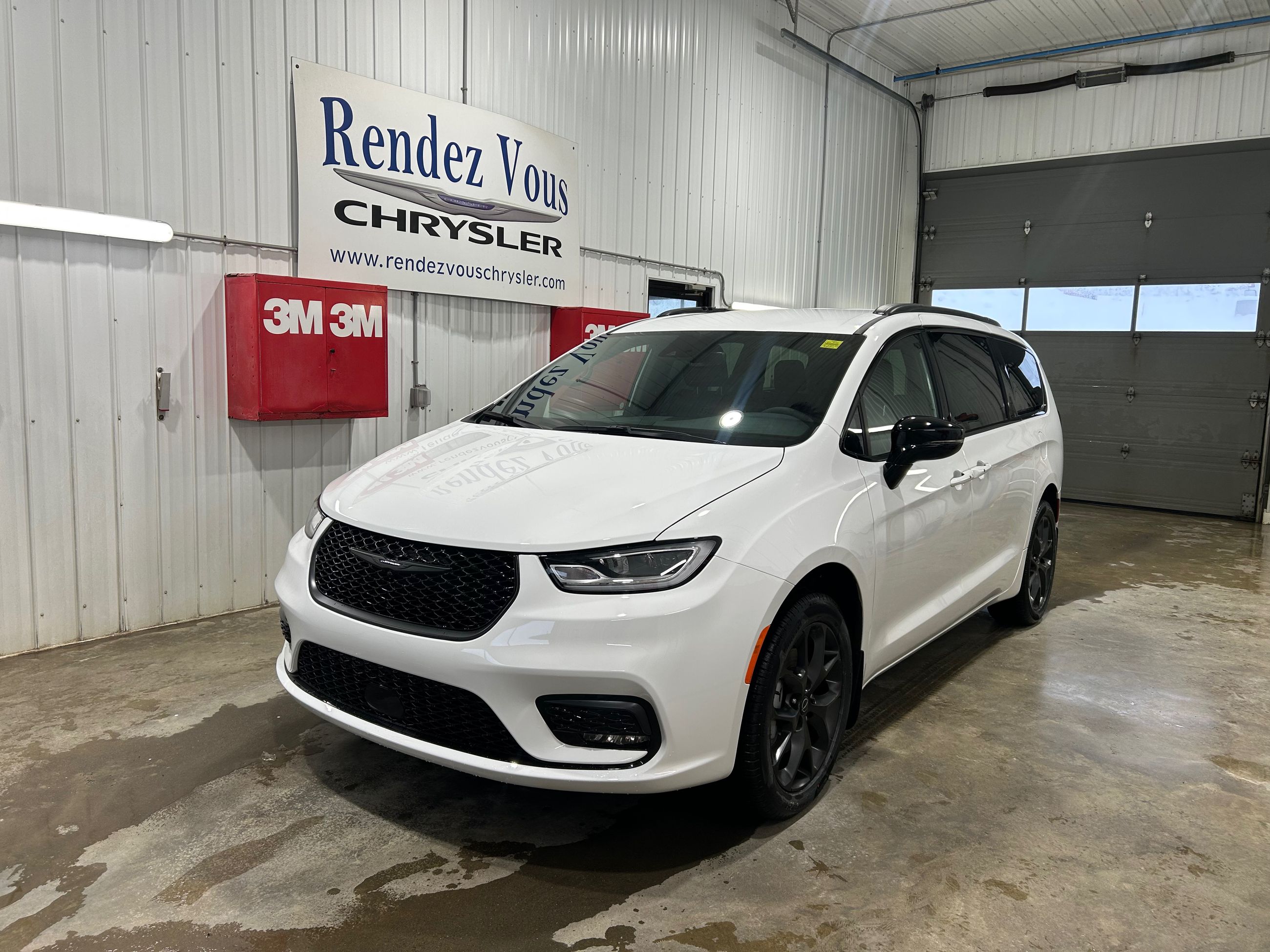 2026 Chrysler Pacifica SELECT AWD