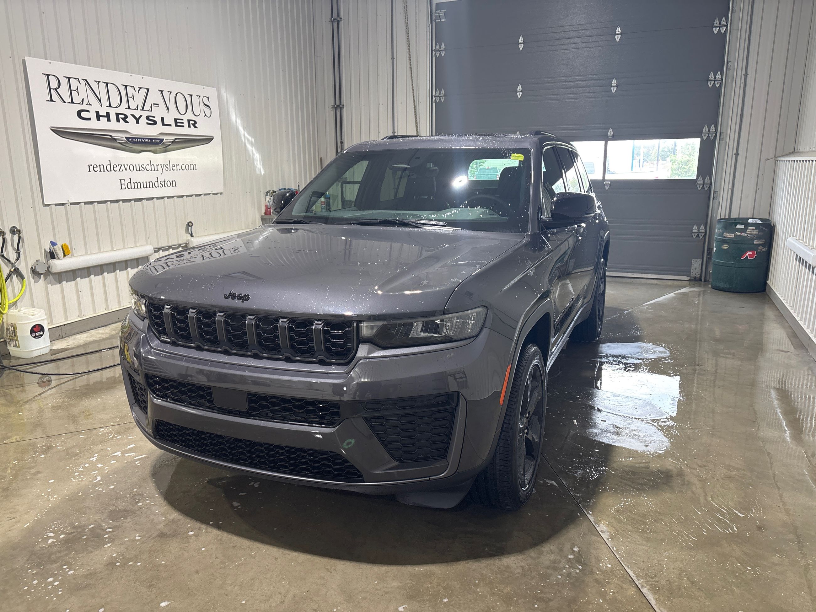 2026 Jeep Grand Cherokee ALTITUDE