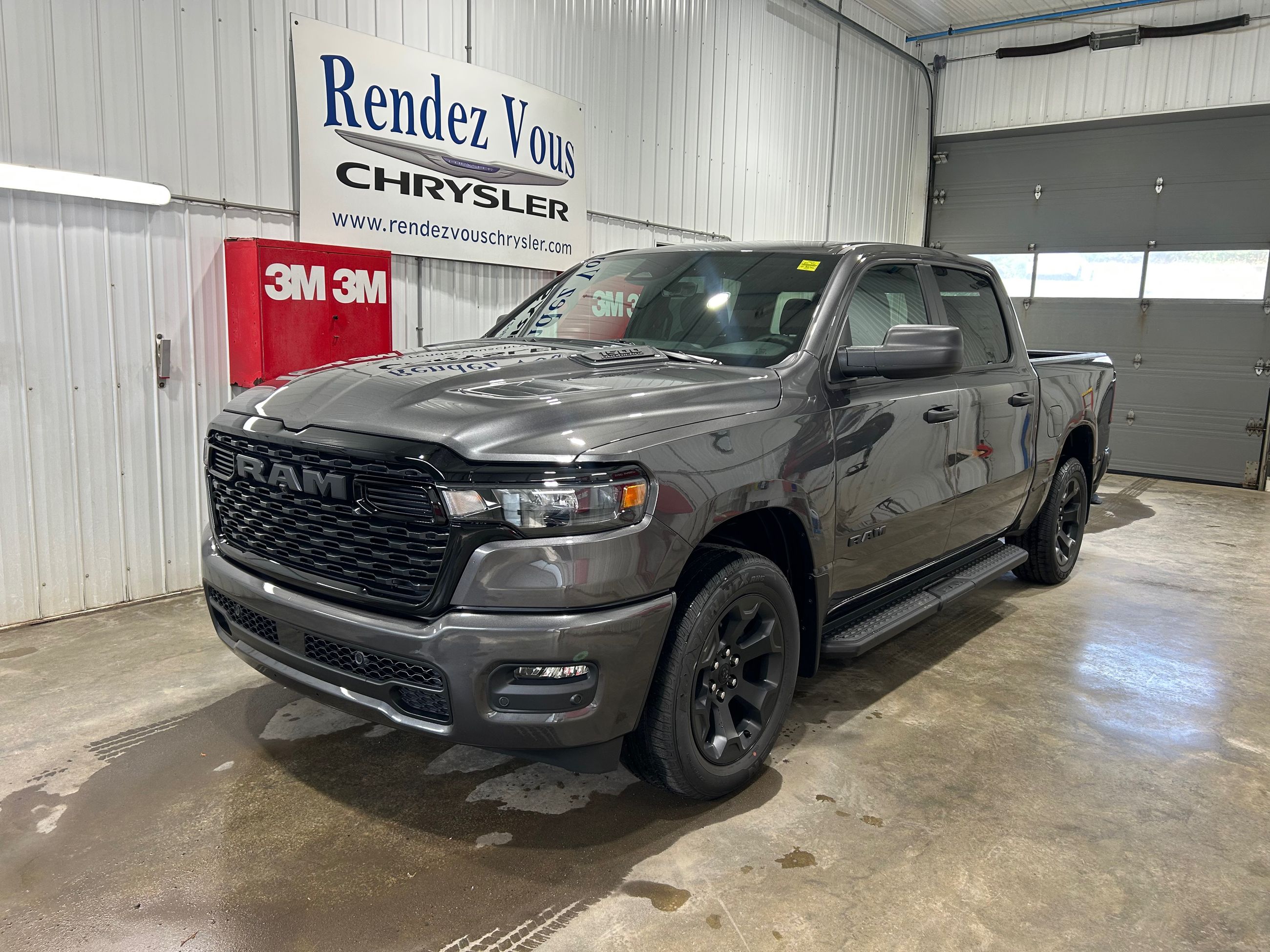 2027 Ram 1500 EXPRESS