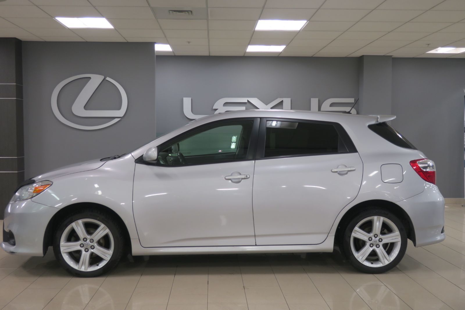 Boulevard Lexus Used 2012 Toyota Matrix In Quebec