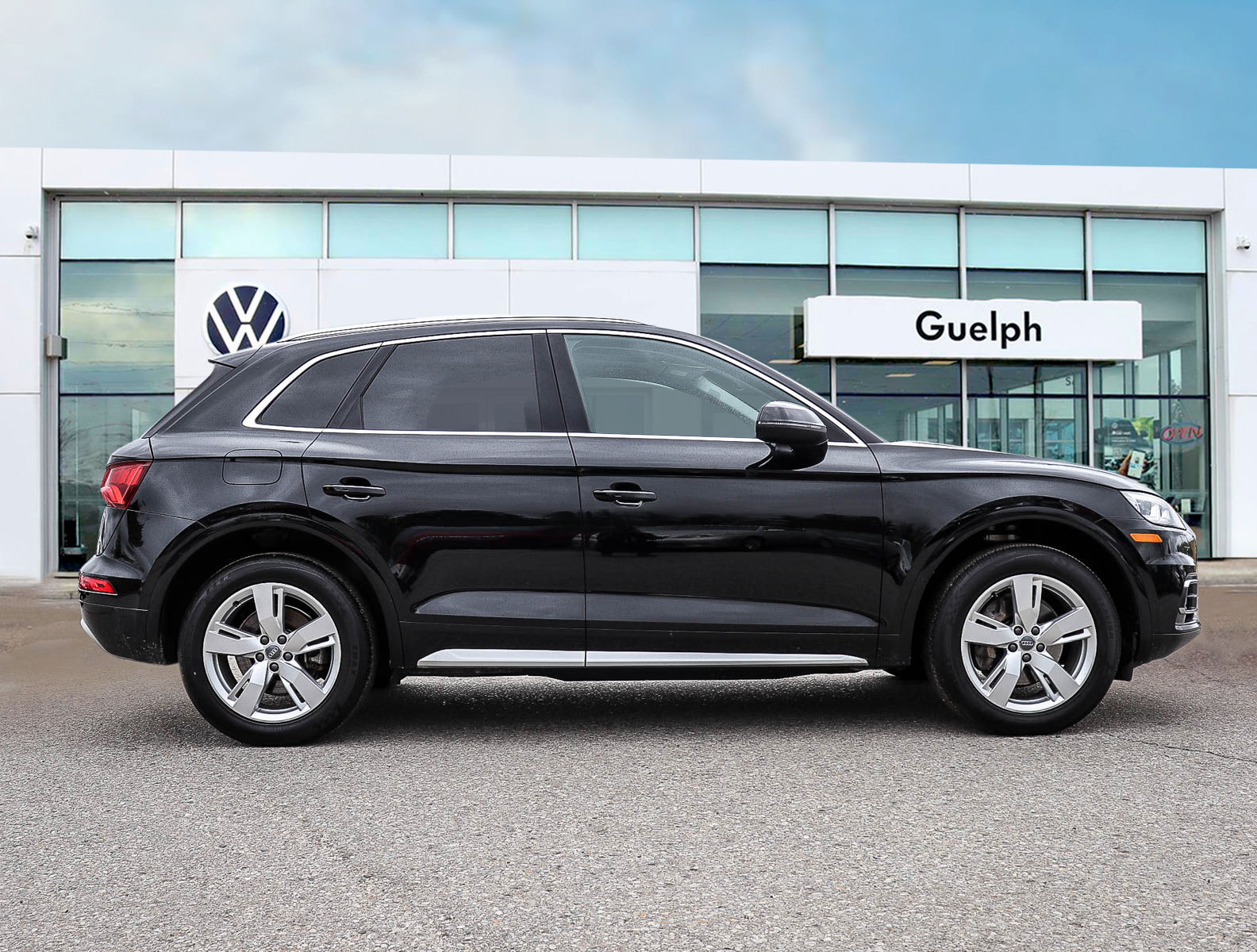 2018 Audi Q5 2.0T Technik
