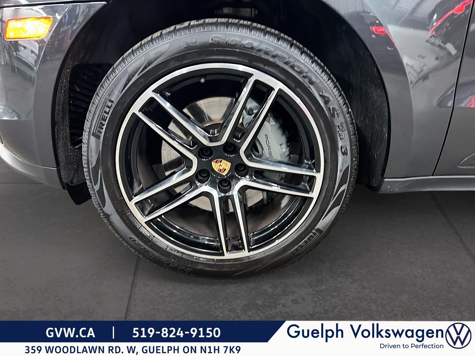 Photo Porsche Macan S | Premium Plus Pkg | Low KM 2021 #7