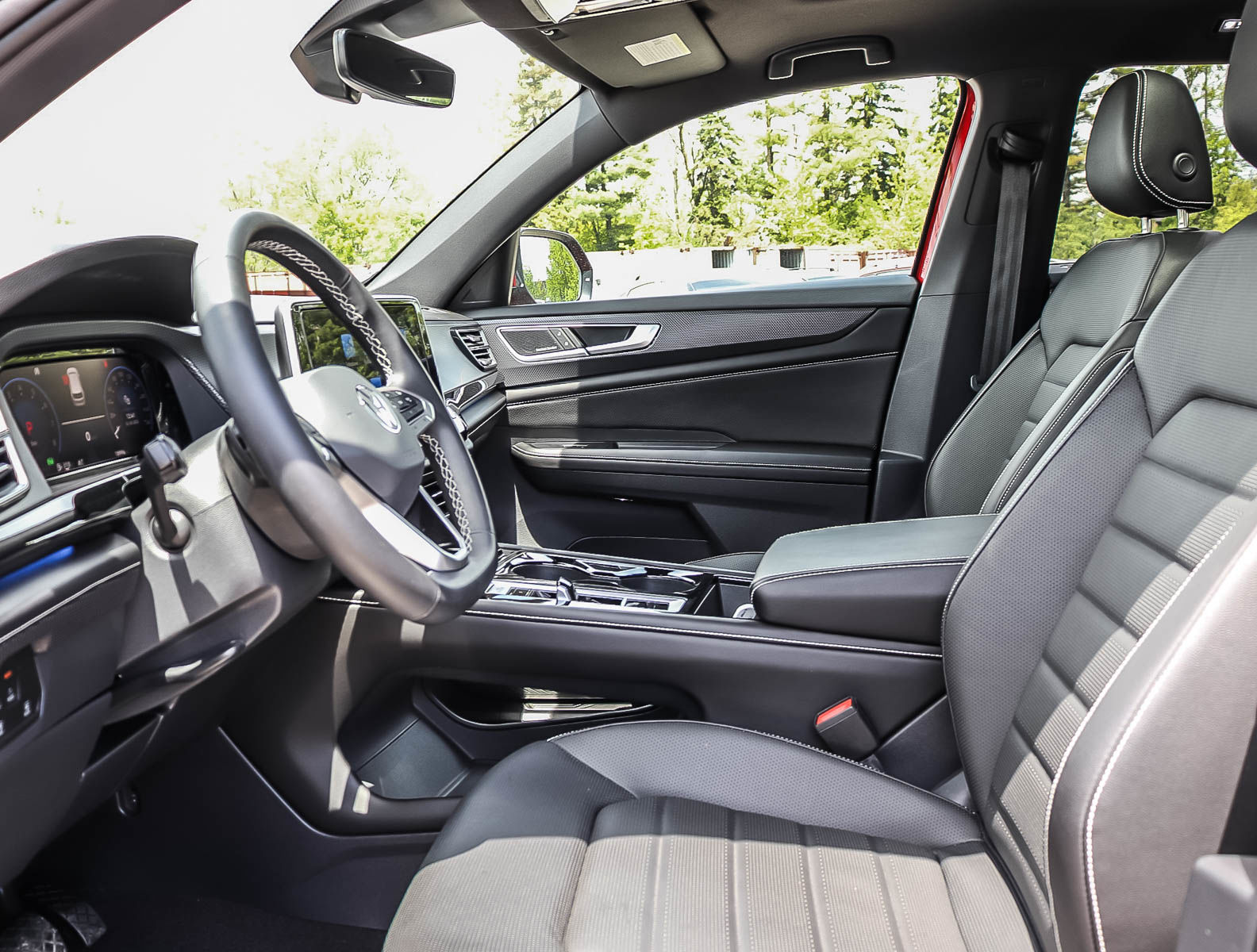 2024 Volkswagen Atlas Cross Sport Highline | No Accidents | Black Alloy Package