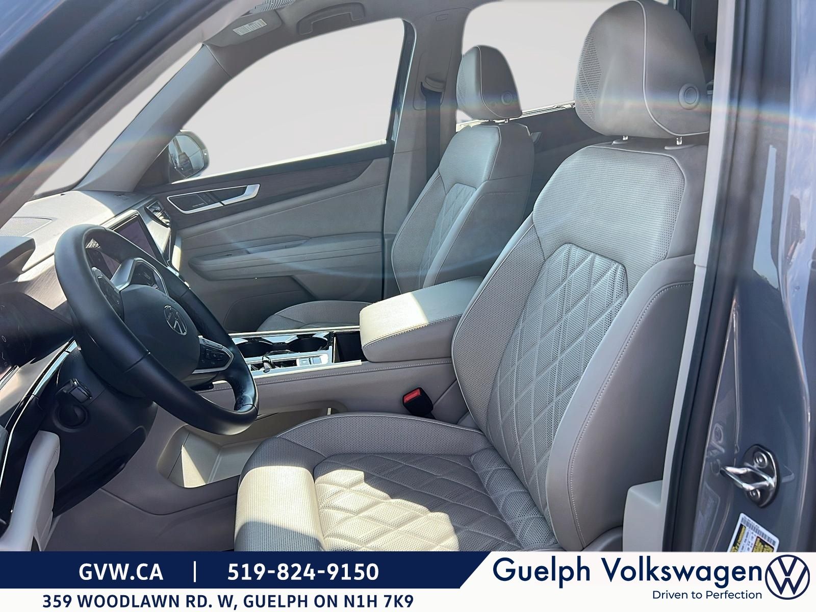 Photo Volkswagen Atlas Execline | Captains Package | No Accidents 2026 #8