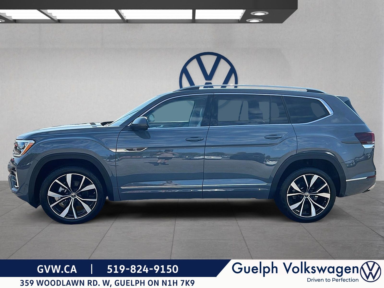 Photo Volkswagen Atlas Execline | Captains Package | No Accidents 2026 #3