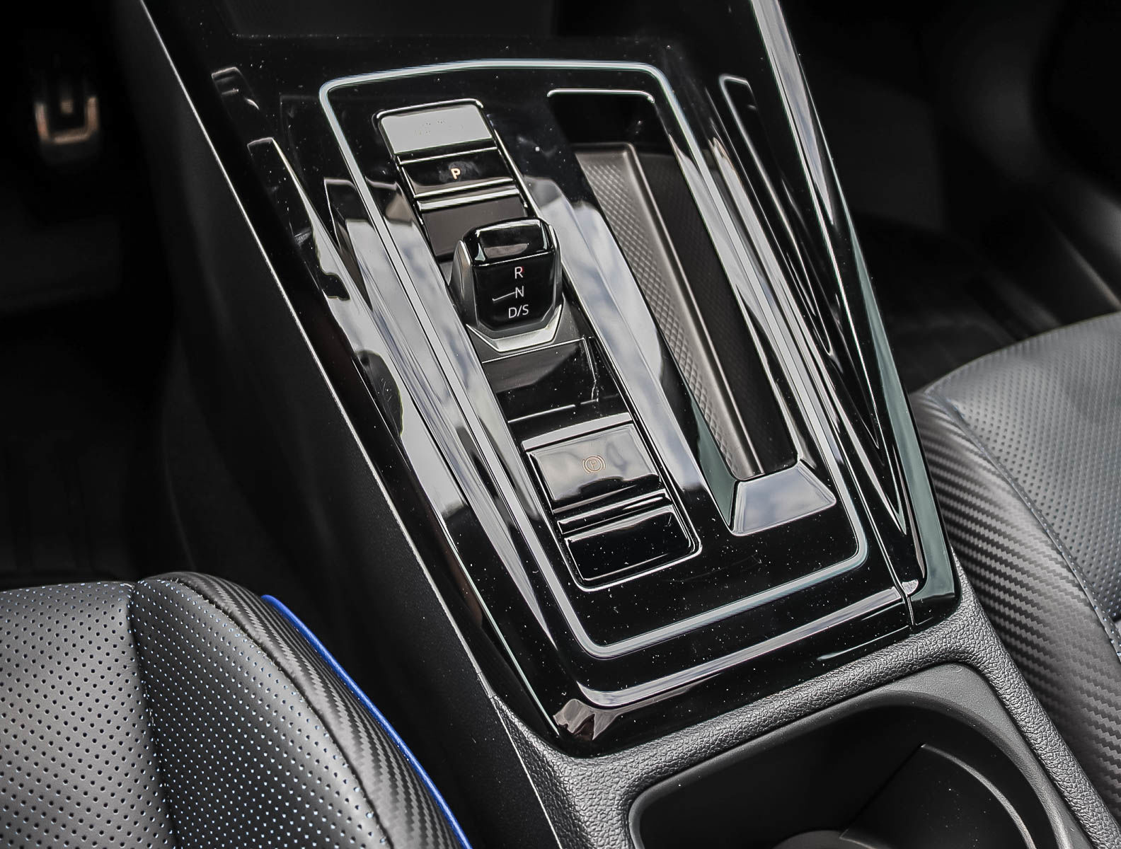 Volkswagen Golf R Base 2024