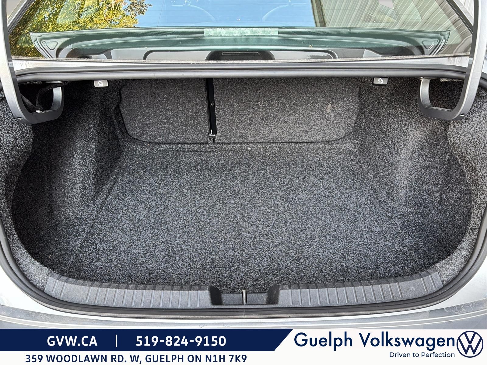 Photo 2021 Volkswagen JETTA EXECLINE | No Accidents | One Owner #6