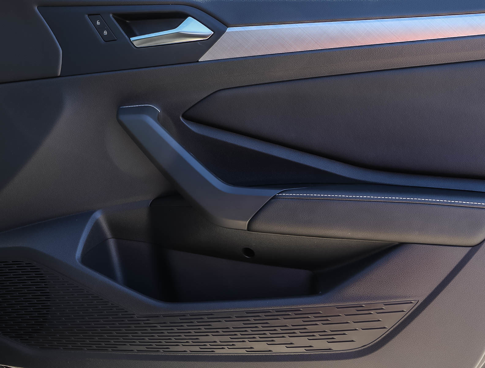 Volkswagen Jetta Comfortline 2024