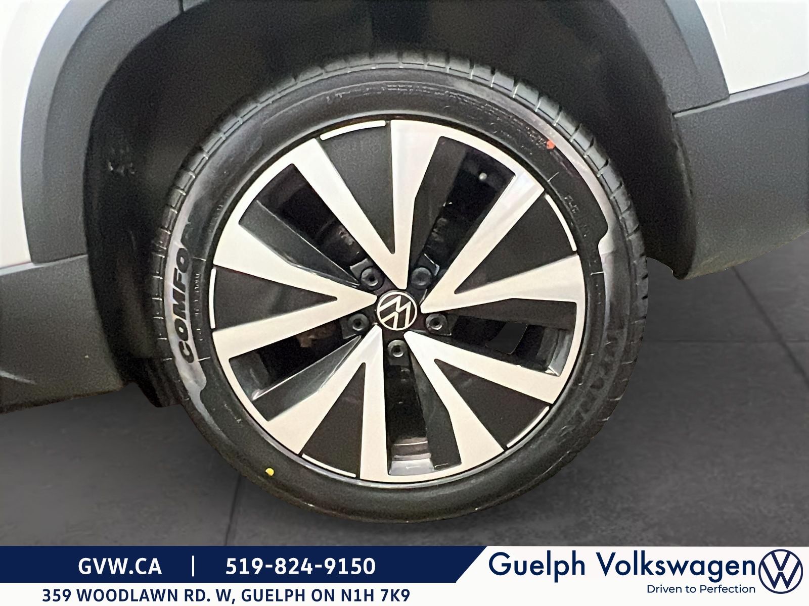 Photo 2022 Volkswagen TAOS HIGHLINE Highline | One Owner | New Tires #7