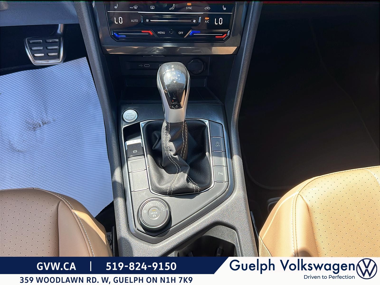 Volkswagen Tiguan Comfortline R-Line Black Edition | One Owner | No Accidents 2024