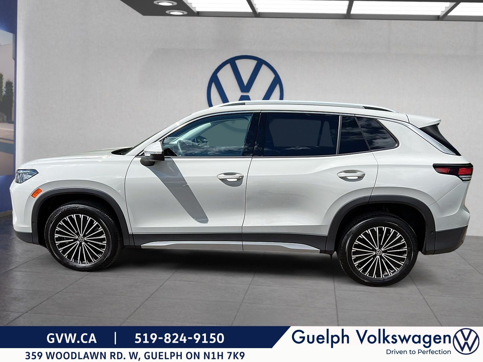 Photo 2025 Volkswagen TIGUAN COMFORTLINE | No Accidents #5