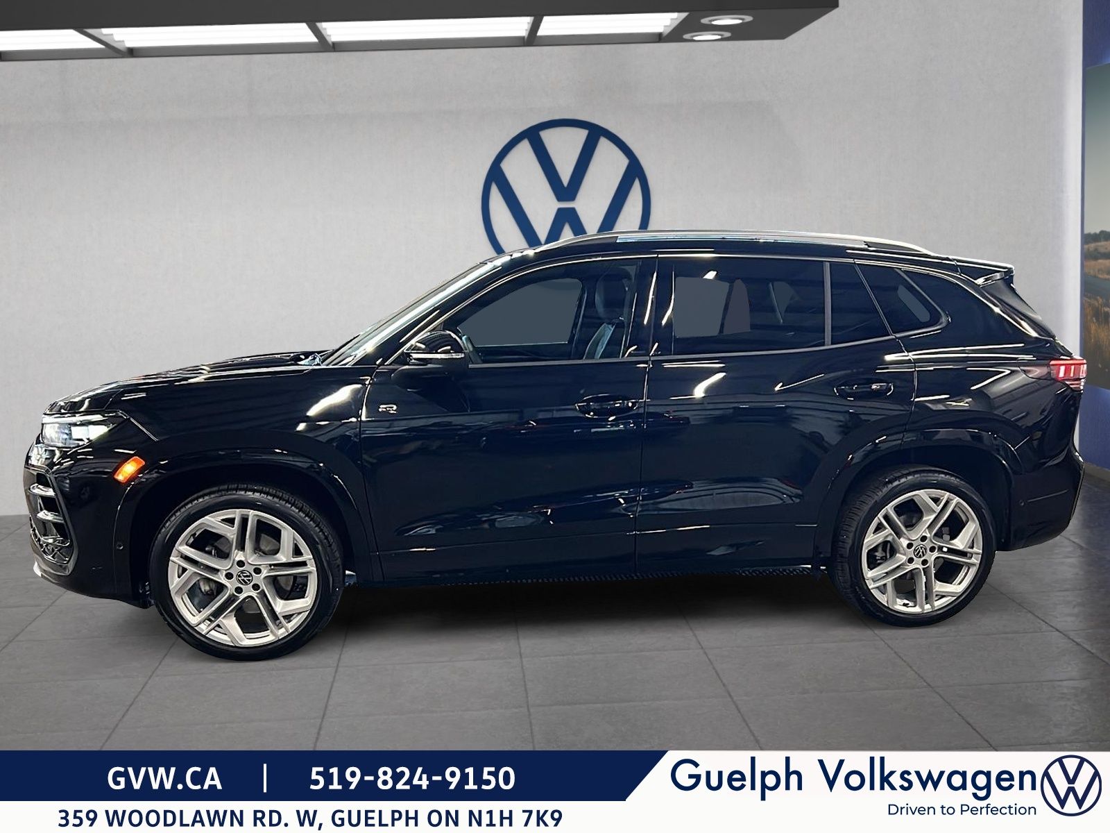 Photo 2026 Volkswagen Tiguan Highline 4Motion | No Accidents | One Owner #5