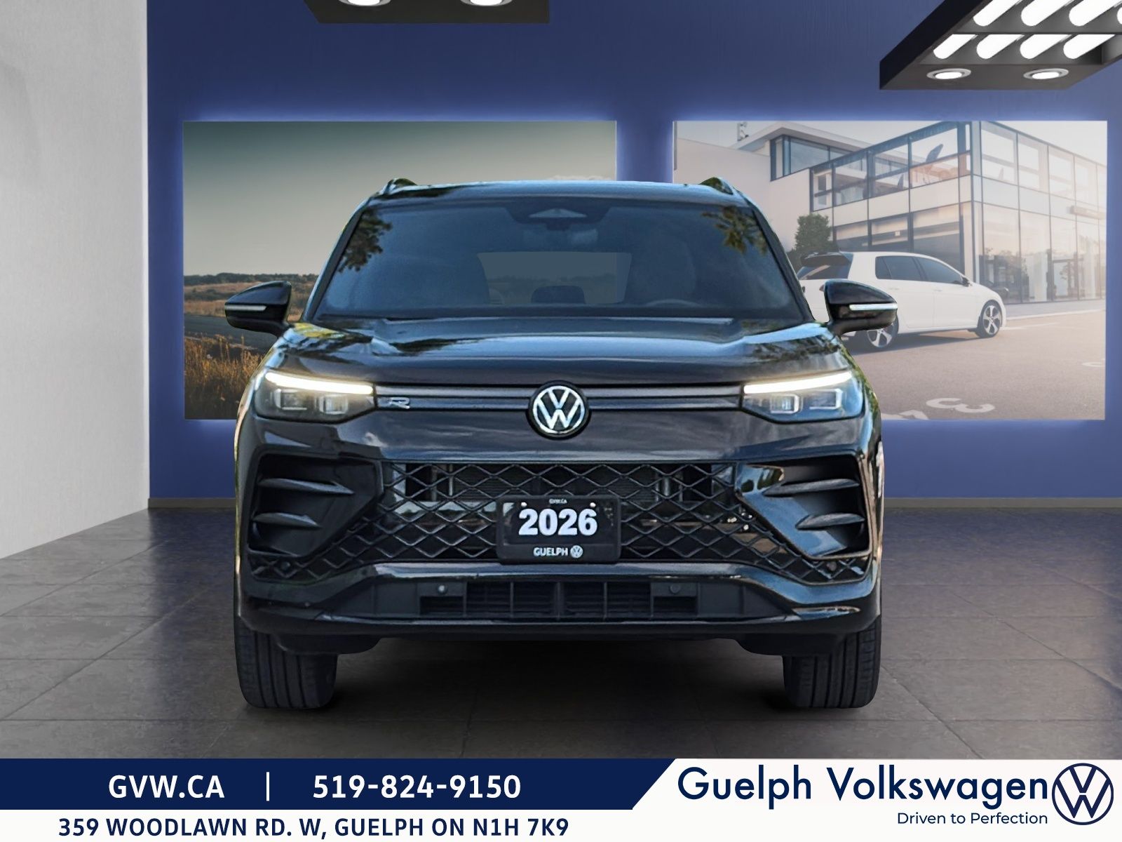 Photo 2026 Volkswagen Tiguan Comfortline R-Line Black | Previous Demo #2