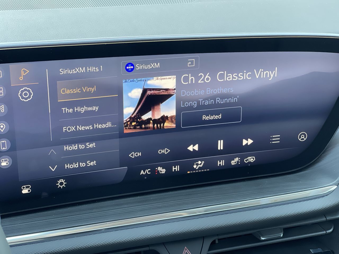 2025 Buick ENVISION in Saint-Leonard, Quebec