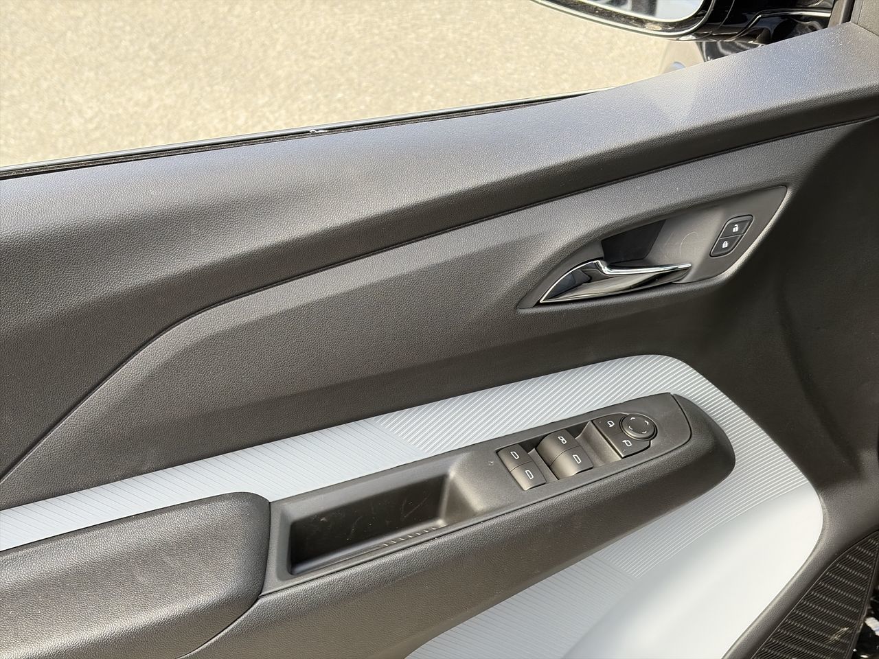 Chevrolet Bolt EV  2027