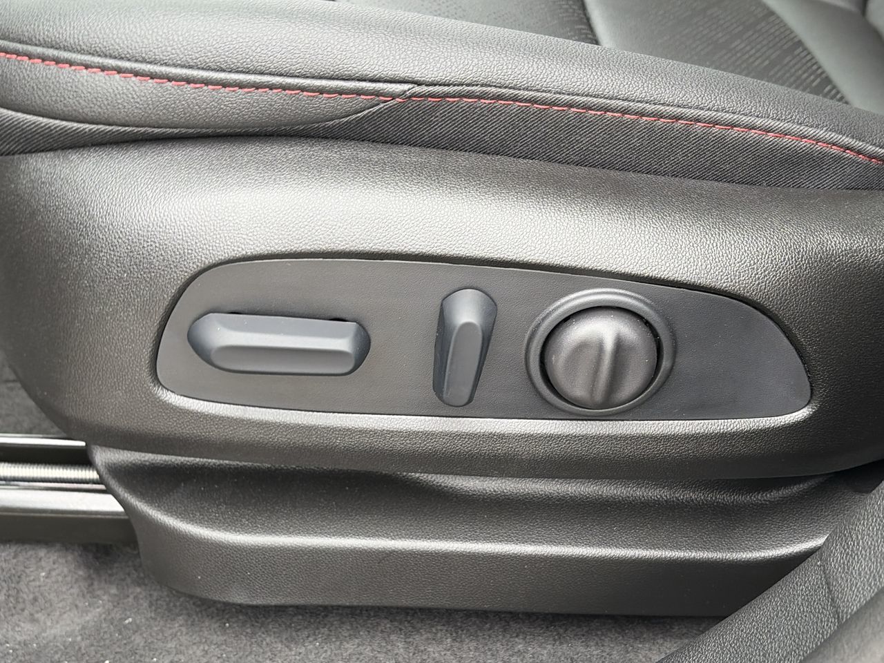 2027 Chevrolet Bolt in Saint-Leonard, Quebec