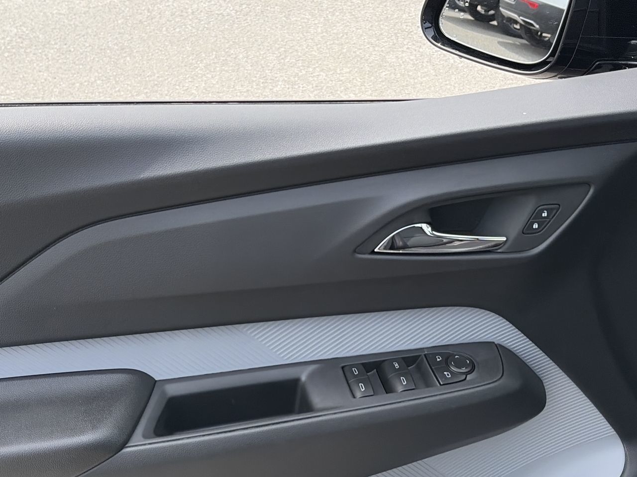2027 Chevrolet Bolt in Saint-Leonard, Quebec