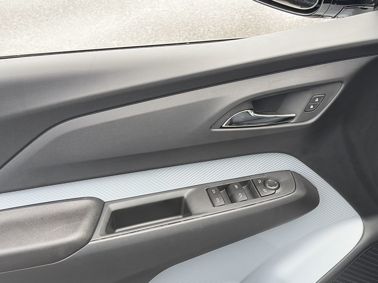 Chevrolet Bolt  2027