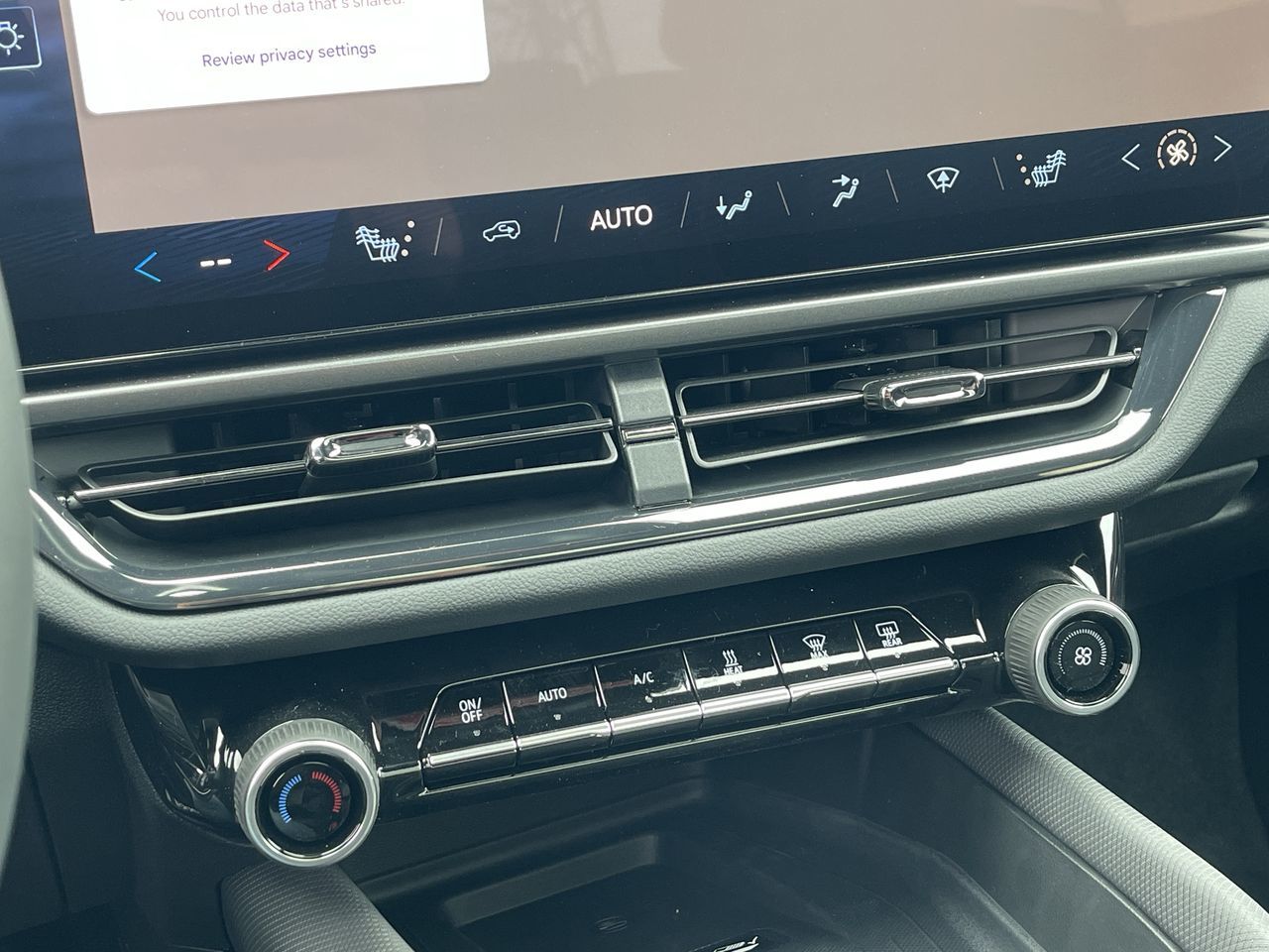 Chevrolet Equinox EV  2026 à Saint-Léonard, Québec