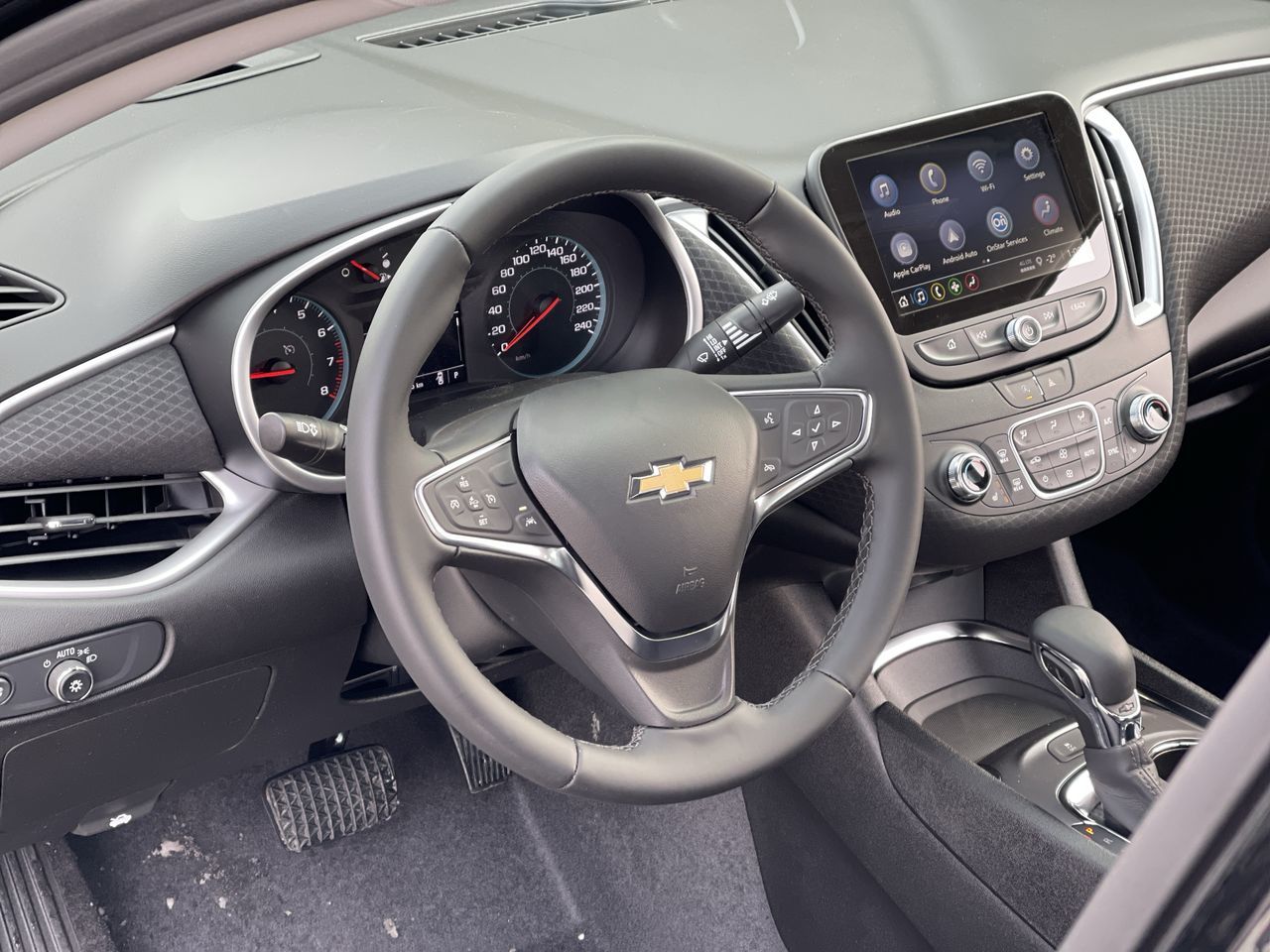 Chevrolet Malibu  2024 à Saint-Léonard, Québec