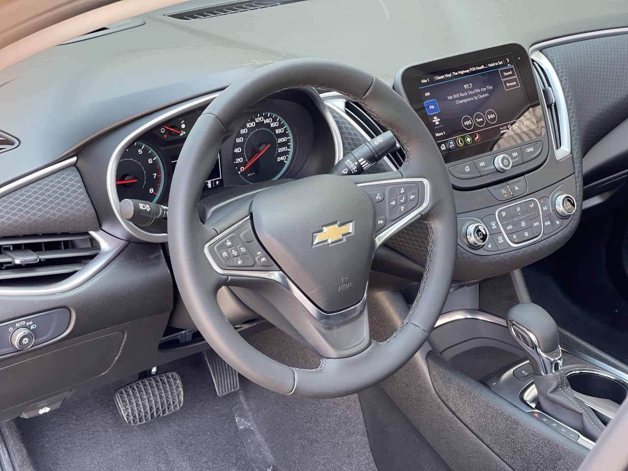 Chevrolet Malibu  2024 à Saint-Léonard, Québec