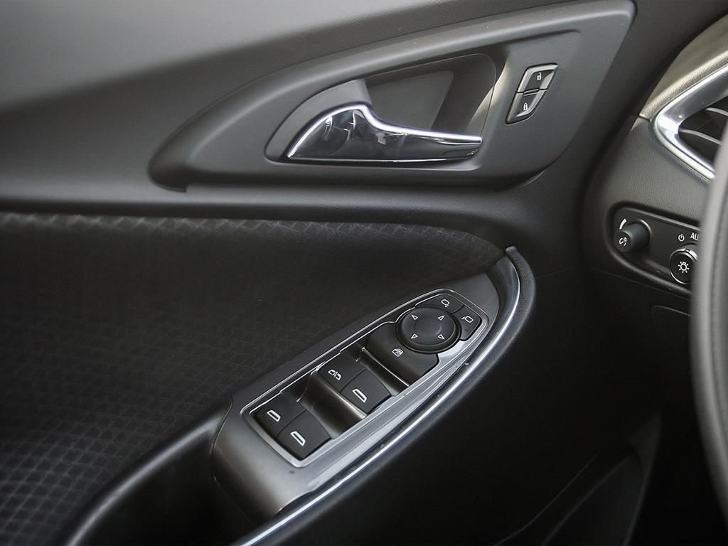 Chevrolet Malibu  2024 à Saint-Léonard, Québec