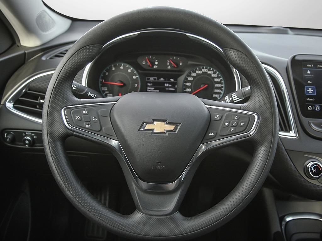 Chevrolet Malibu  2024 à Saint-Léonard, Québec