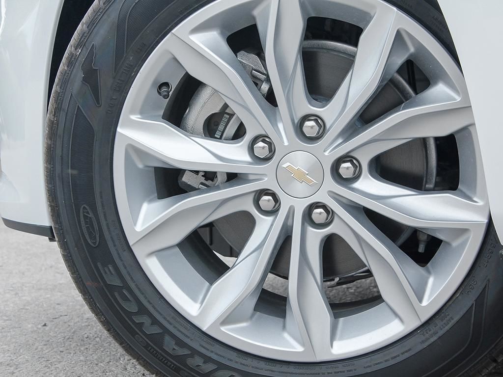 Chevrolet Malibu  2024 à Saint-Léonard, Québec