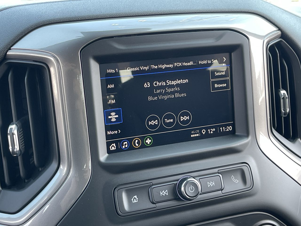 2026 Chevrolet Silverado 1500 in Saint-Leonard, Quebec