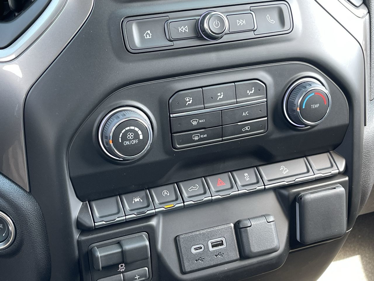 2026 Chevrolet Silverado 1500 in Saint-Leonard, Quebec