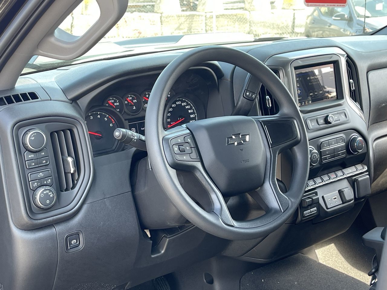2026 Chevrolet Silverado 1500 in Saint-Leonard, Quebec