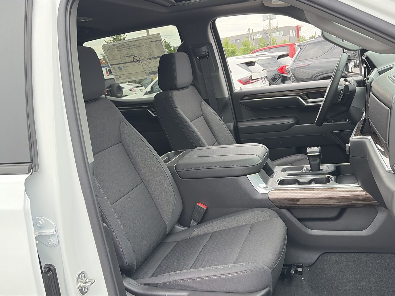 2026 Chevrolet Silverado 1500 in Saint-Leonard, Quebec