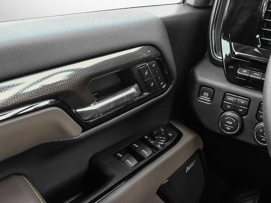 2025 Chevrolet SILVERADO 2500 HD in Saint-Leonard, Quebec