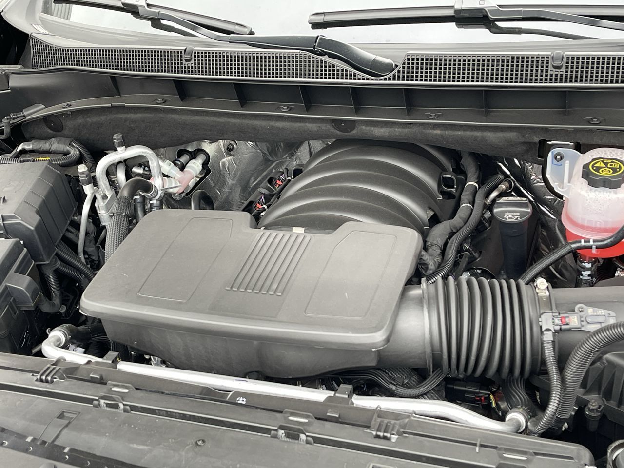Chevrolet Suburban  2023 à Saint-Léonard, Québec