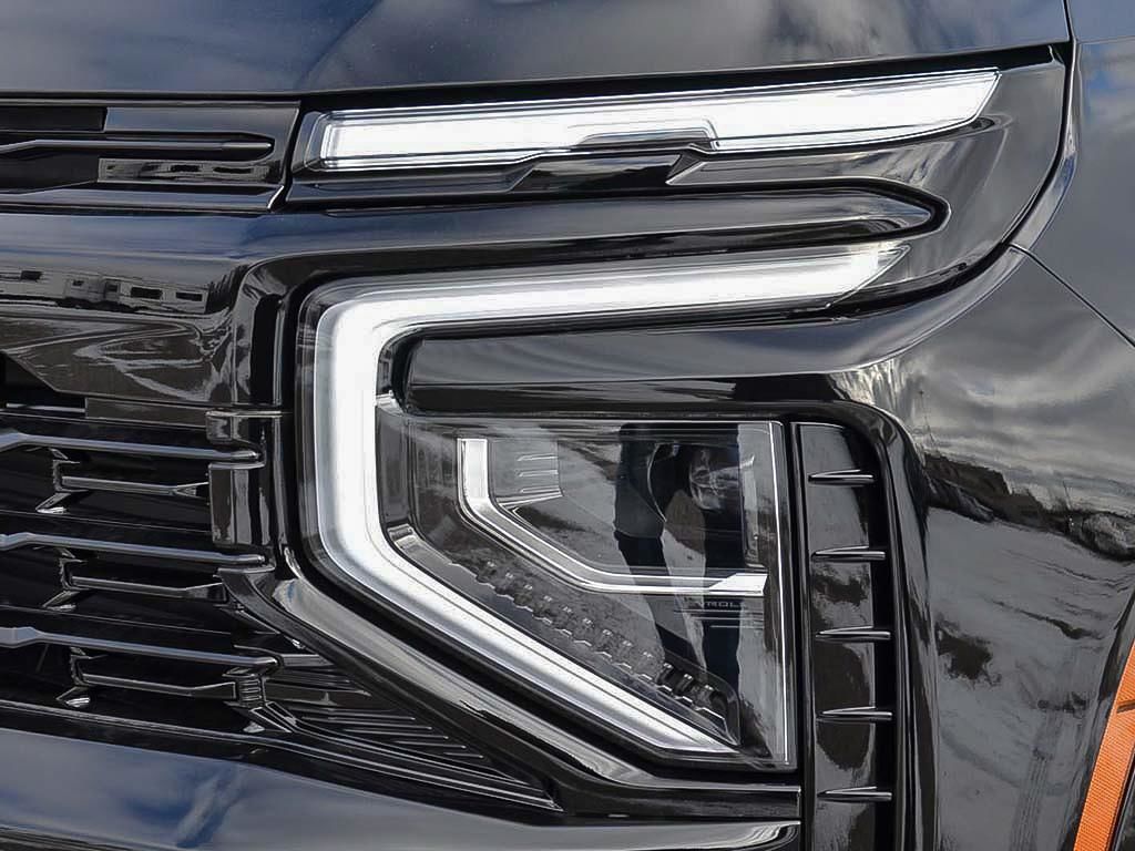 2025 Chevrolet Suburban in Saint-Leonard, Quebec
